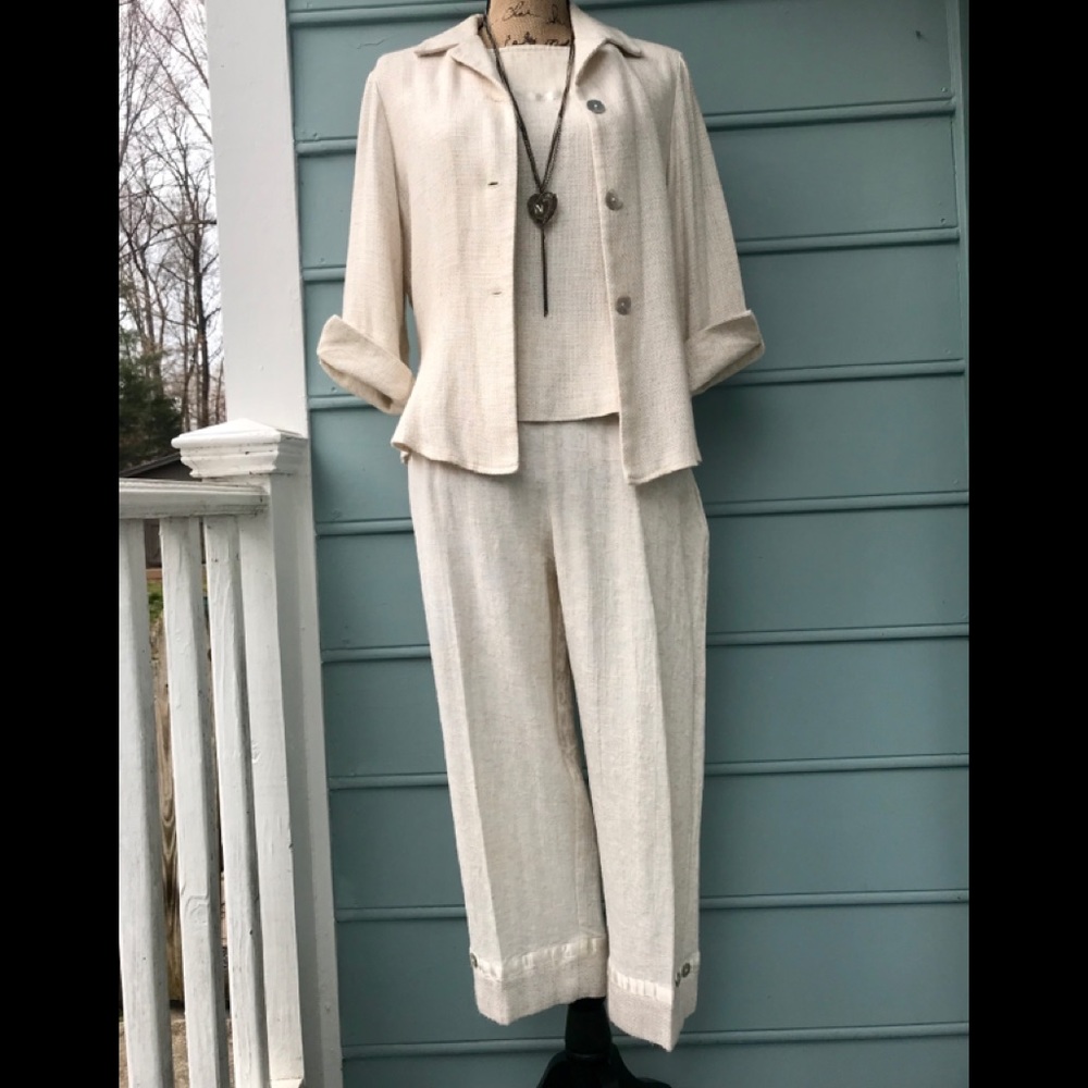 Three piece J. Marco ivory capris suit